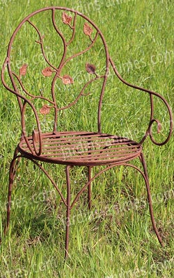 Chaise forgée en acier et motifs fleur, pour le jardin
