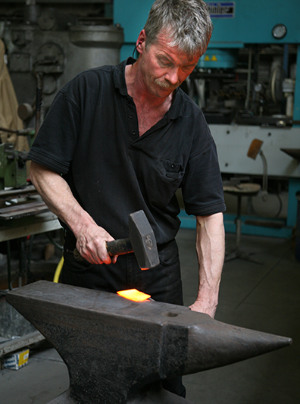 Fabrication artisanale outils sneeboer
