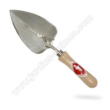 Pelle � planter sneeboer
