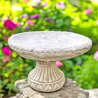 Abreuvoir à oiseaux sur socle imitation pierre style ancien - D.47 x H.28 cm