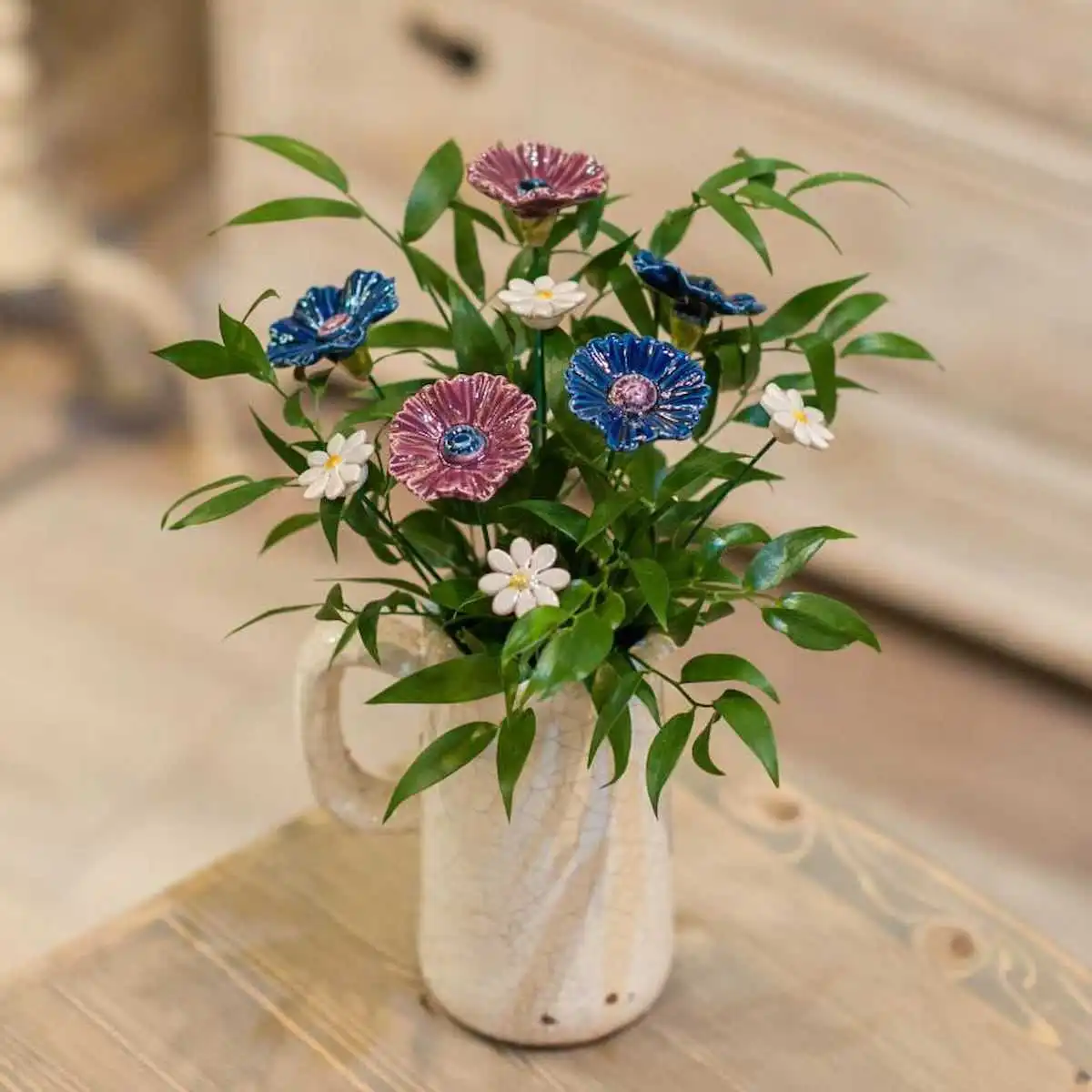 Bleuet en céramique sur tige à planter - Déco jardin  Bleuet en céramique sur tige à planter - Déco jardin