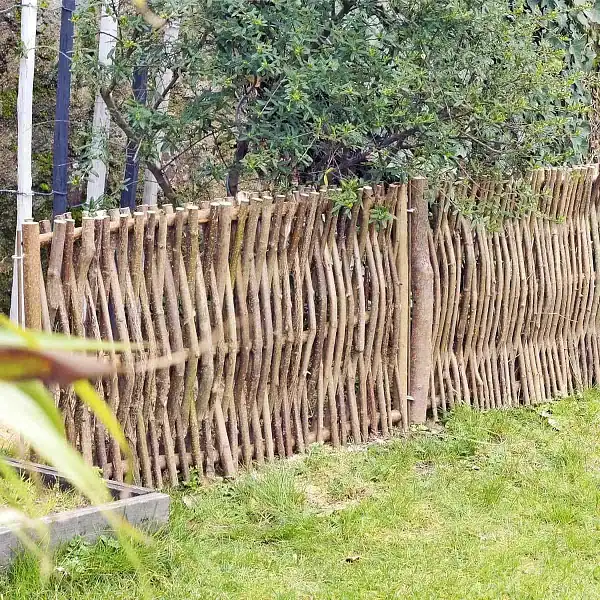 bordure barriere bois noisetier