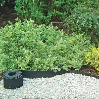 Bordure de jardin en caoutchouc recyclé Gazon L. 5m x H. 13cm  Bordure de jardin en caoutchouc recyclé Gazon L. 5m x H. 13cm