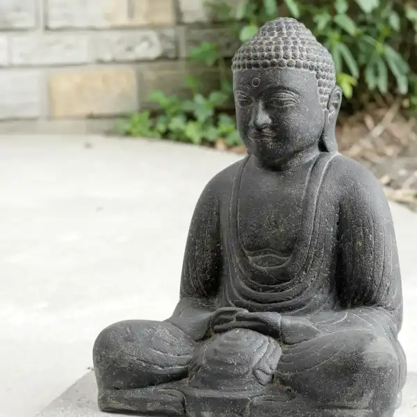 bouddha statue meditation