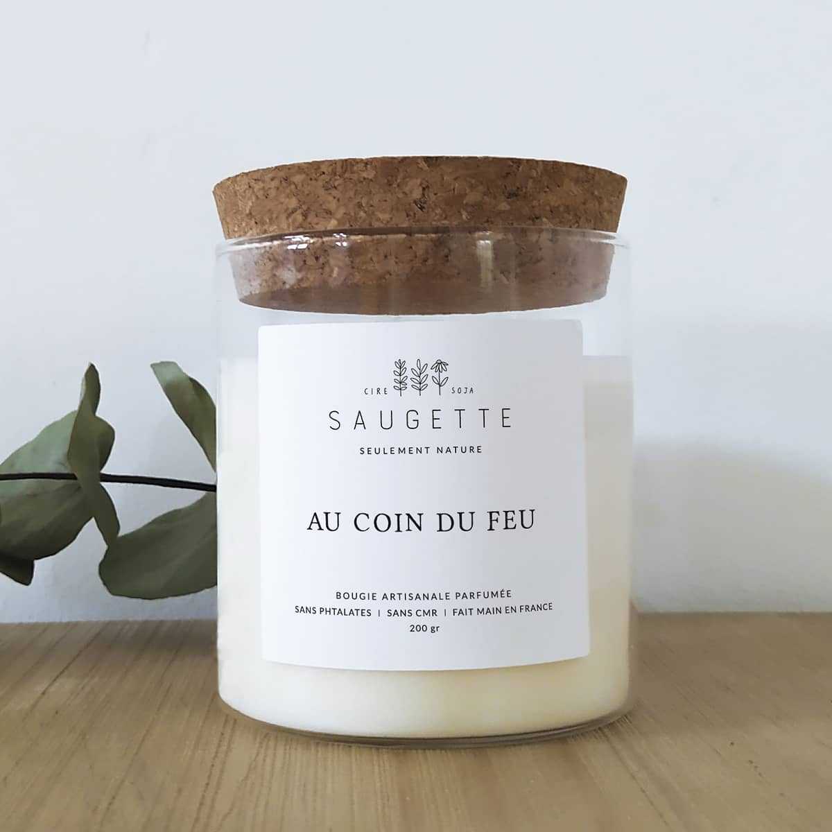 bougie artisanale au coin du feu