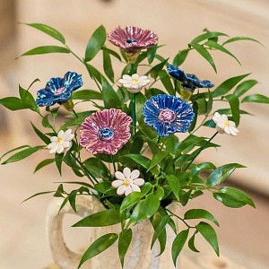 Bouquet bleuets et marguerites - fleurs en céramique sur tige