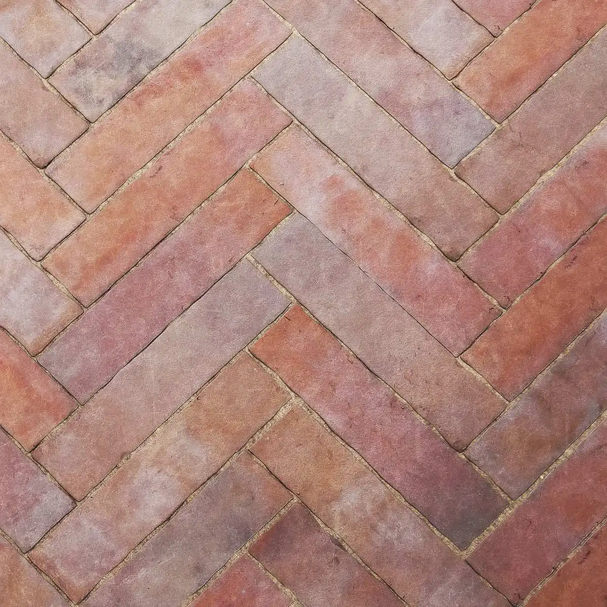 Brique rouge en terre cuite - 1/2 palette 4.40m2  Brique rouge en terre cuite - 1/2 palette 4.40m2