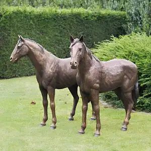 Statues Couple de Chevaux en bronze - Sculpture animaux de jardin