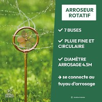 Arroseur rotatif en aluminium doré motif fleur D.11 x H.56 cm