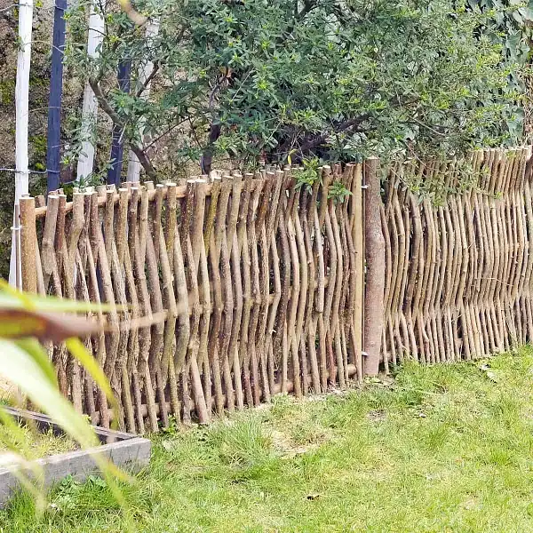 bordure barriere bois noisetier