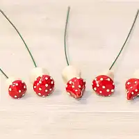 Petit champignon en céramique Amanite 4cm