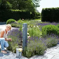 Fontaine avec robinet extérieur aspect granit  Fontaine avec robinet extérieur aspect granit