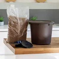 Bokashi Box Composteur de cuisine 10L - 1er prix - Lot de 2 seaux marron + 1 sac de son + pressoir + récupérateur de jus - D.29.5 x H.26 cm - Fabriqué en France