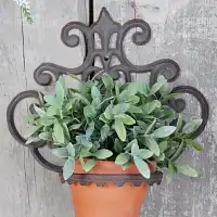 Porte-pot mural décoratif en fonte