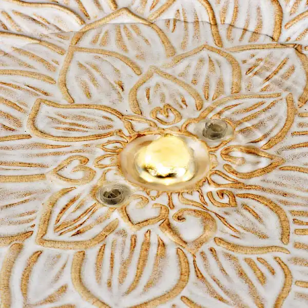 detail fontaine deco jardin fleurs