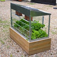 Mini serre en verre et aluminium 0.80m2 avec base en bois