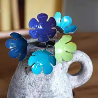 Grandes fleurs artisanales en acier - Nuances de bleu - lot de 5