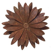 Fleur de chrysanthème en métal rouillé