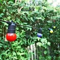 Guirlande multicolore - 10 ampoules - recharge solaire et USB - L. 4.5 m