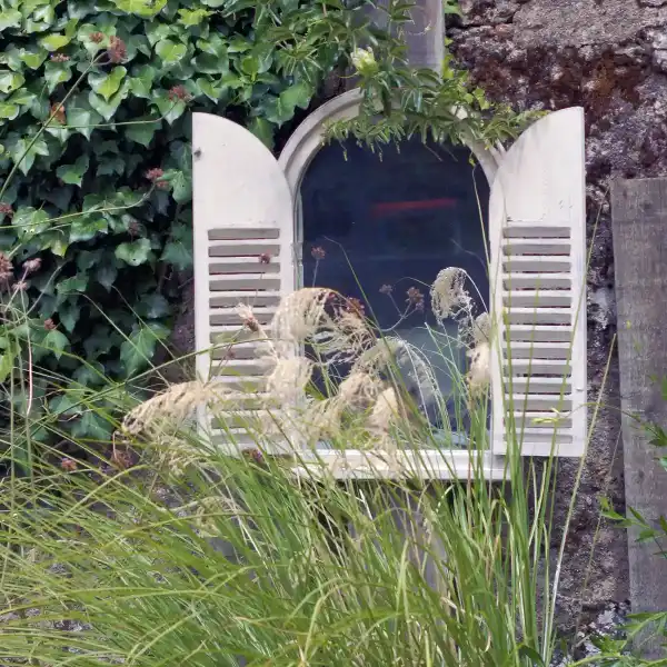 miroir jardin deux portes