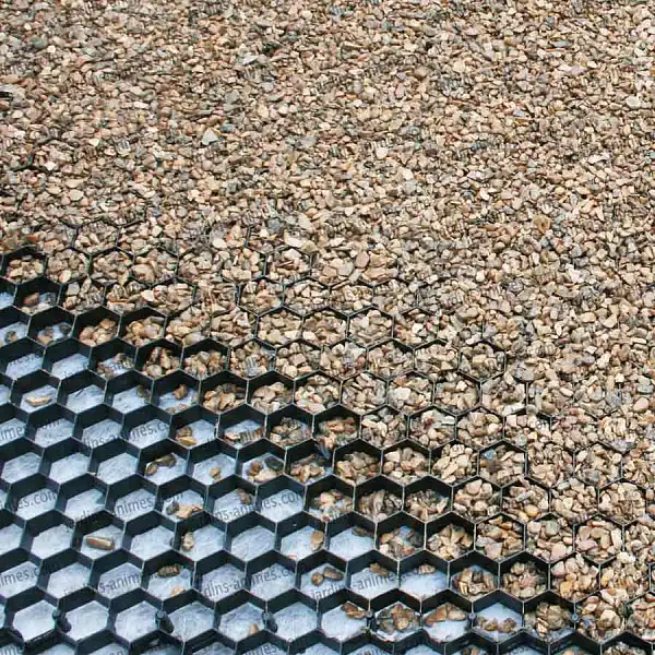 mise en place plaque gravier