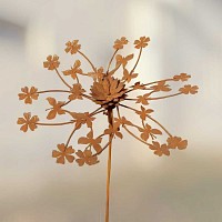 Éolienne de jardin en fer rouillé
