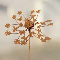 Éolienne de jardin en fer rouillé