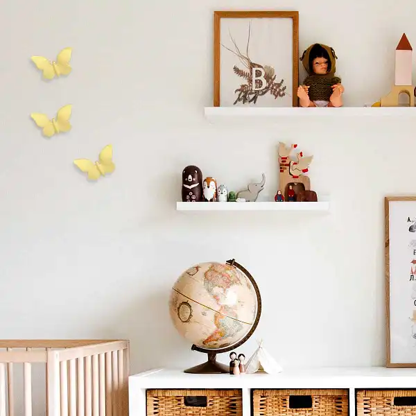 papillon jaune chambre  papillon jaune chambre