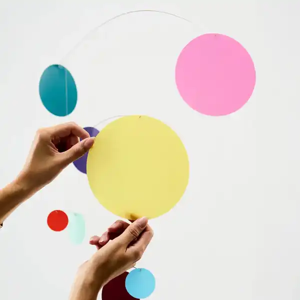 suspension ronds couleurs