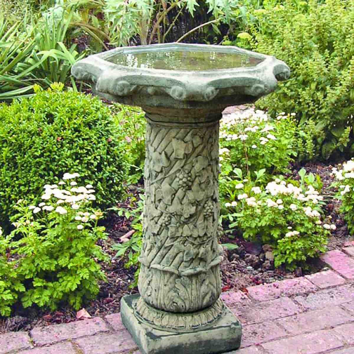 Bain d'oiseau sur pied en pierre reconstituée H. 69cm, vente au meilleur  prix