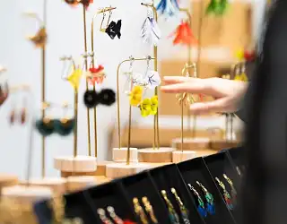 Portrait d'Artisan : Fleur de Plumes