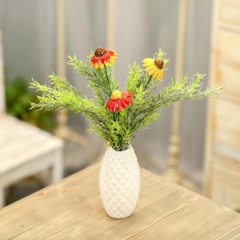 Fleur en céramique pour bouquet d'intérieur intemporel