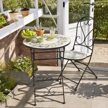 Ensemble table et chaise bistrot avec plateau et assise en mosaïque de style provençal Ensemble table et chaise bistrot avec plateau et assise en mosaïque de style provençal