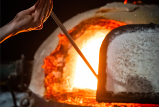 Fabrication d'un globe d'arrosage en cristal de Baccarat