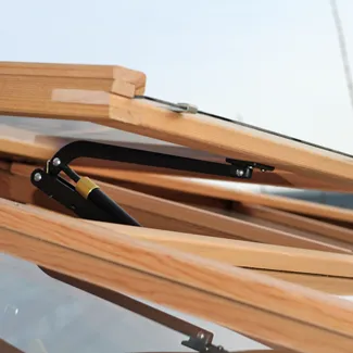 Serre de jardin en bois, fenetres &agrave; ouverture automatique