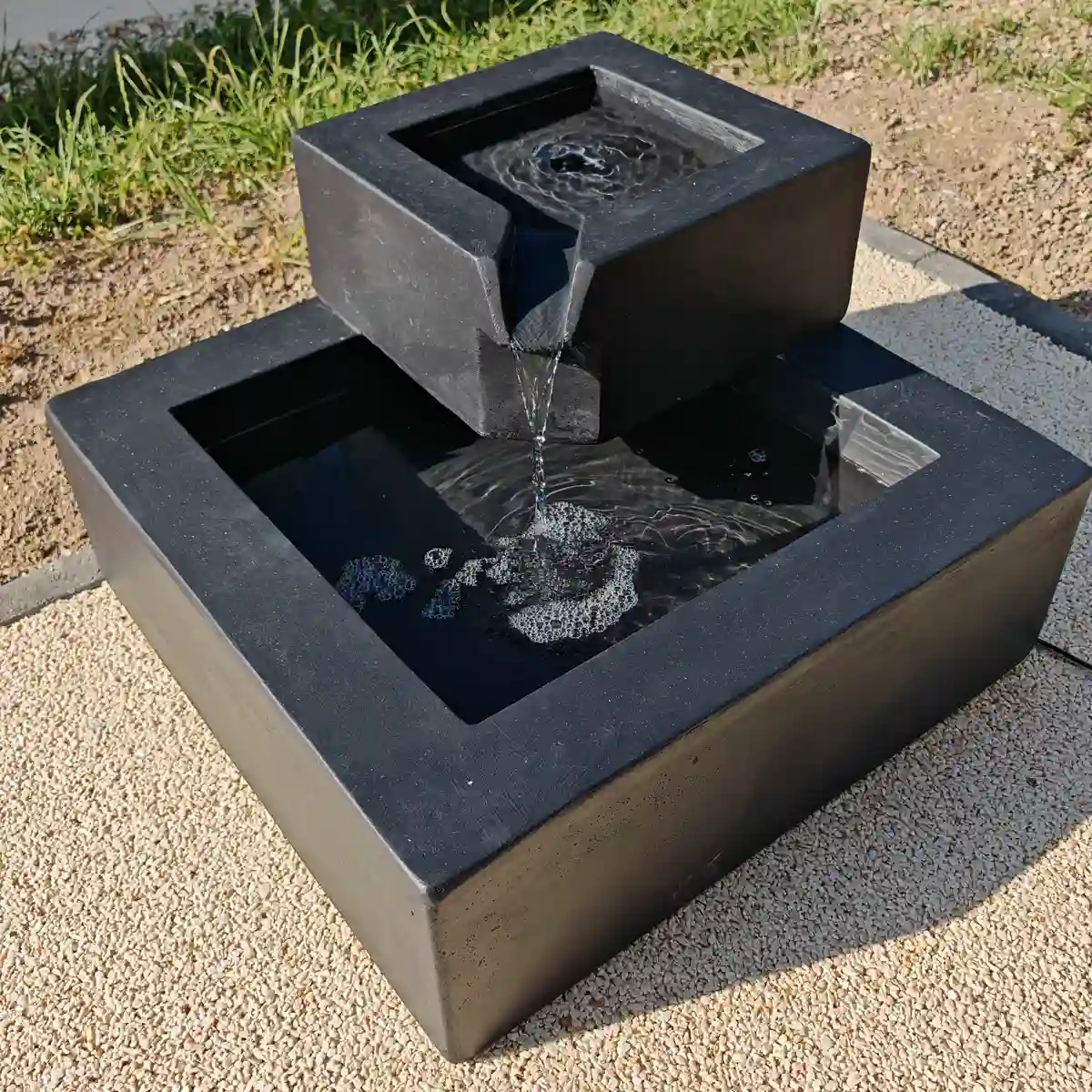 Fontaine cascade couleur anthracite