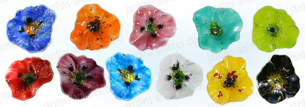 Fleur décorative en verre, à planter dans le jardin Fleur décorative en verre, à planter dans le jardin