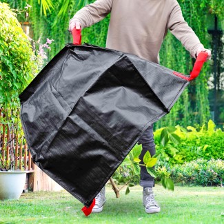 Grand sac à déchets verts pour jardin et travaux, s'installe sur une brouette Grand sac à déchets verts pour jardin et travaux, s'installe sur une brouette
