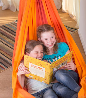 Hamac colombien simple une place en tissu orange et rouge Hamac colombien simple une place en tissu orange et rouge