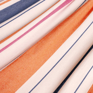 Hamac colombien simple une place en tissu orange et rouge Hamac colombien simple une place en tissu orange et rouge
