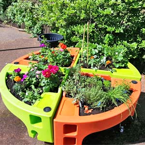Potager thérapeutique pour personnes âgées ou handicapées Potager thérapeutique pour personnes âgées ou handicapées