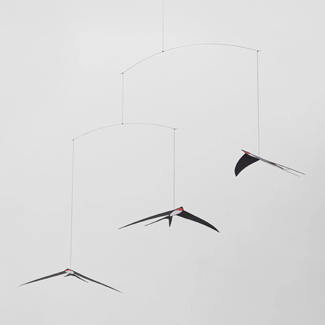 Mobile flying swallows hirondelles