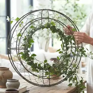 Support pour cr&eacute;er une couronne de fleurs