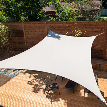 Voile d'ombrage barrière contre vue plongeante