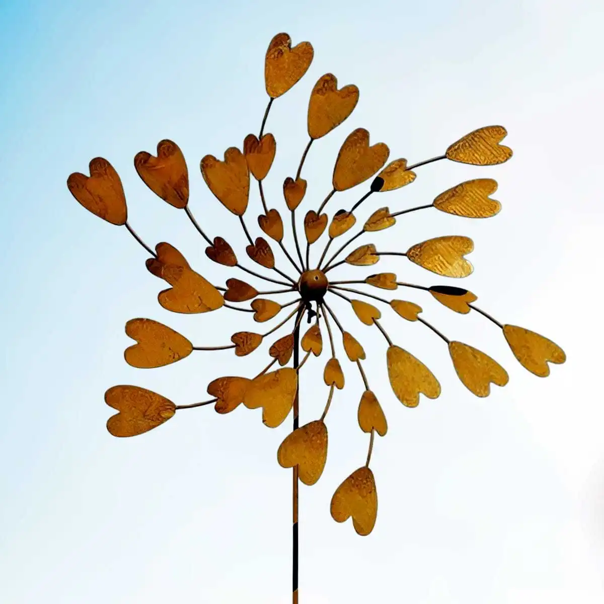 Éolienne de jardin en fer rouillé D.74 x H.140 cm - Coeurs  Éolienne de jardin en fer rouillé D.74 x H.140 cm - Coeurs