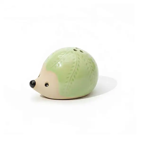 petit herisson vert  petit herisson vert