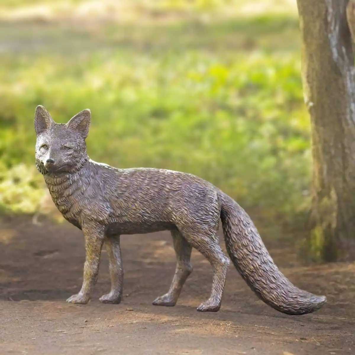 Sculpture Renard en bronze - Statue animaux de jardin - L. 54 x l. 15 x H. 38 cm  Sculpture Renard en bronze - Statue animaux de jardin - L. 54 x l. 15 x H. 38 cm