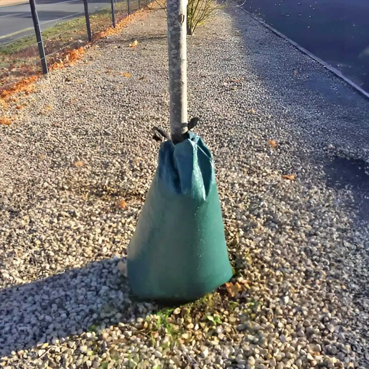 Sac d'arrosage pour arbre 52L - Libération lente WaterBag  Sac d'arrosage pour arbre 52L - Libération lente WaterBag