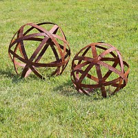 Boule à arceaux - Déco jardin en métal