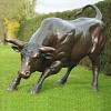 Sculpture Taureau en bronze - Statue animaux de jardin H. 143cm